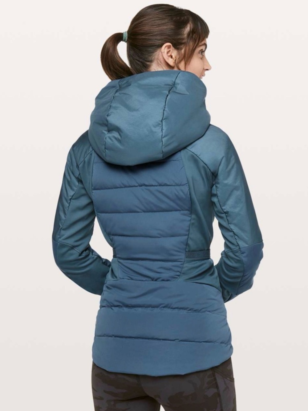 Lululemon Down For it All Running Puffer Jacket Women’s Size 2 Oceanic - Picture 2 of 8
